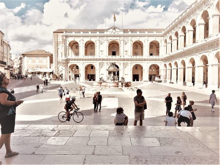 As the Space becomes Public, the Public becomes Space